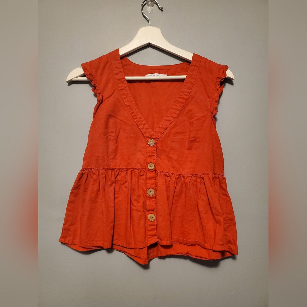 Rust Sleeveless Button-Down Blouse